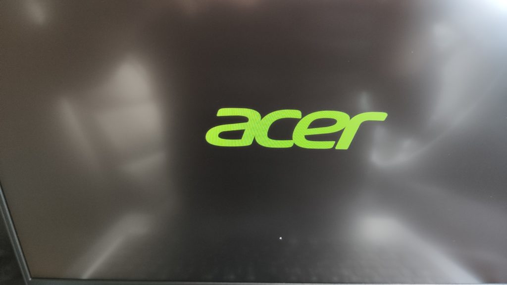 ACER swift3 SF314-57-F58U/Sのオープニング画面